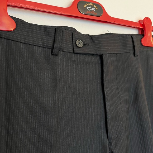 Elite navy blue pinstriped men’s dress pants - Picture 6 of 8